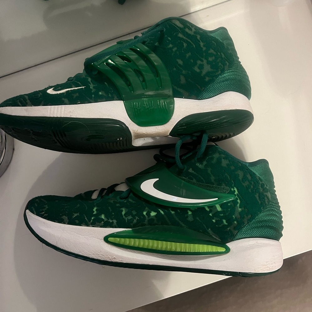 Nike KD basketball shoes